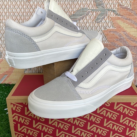 Vans Men’s Old Skool
Color Block Grey/Multi
VN0ASKRS6KL Sneakers - Picture 1 of 16